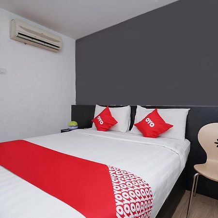 Oyo 90106 Sindbad Hotel Kuala Lumpur Exterior photo