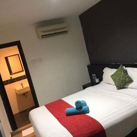 Oyo 90106 Sindbad Hotel Kuala Lumpur Exterior photo